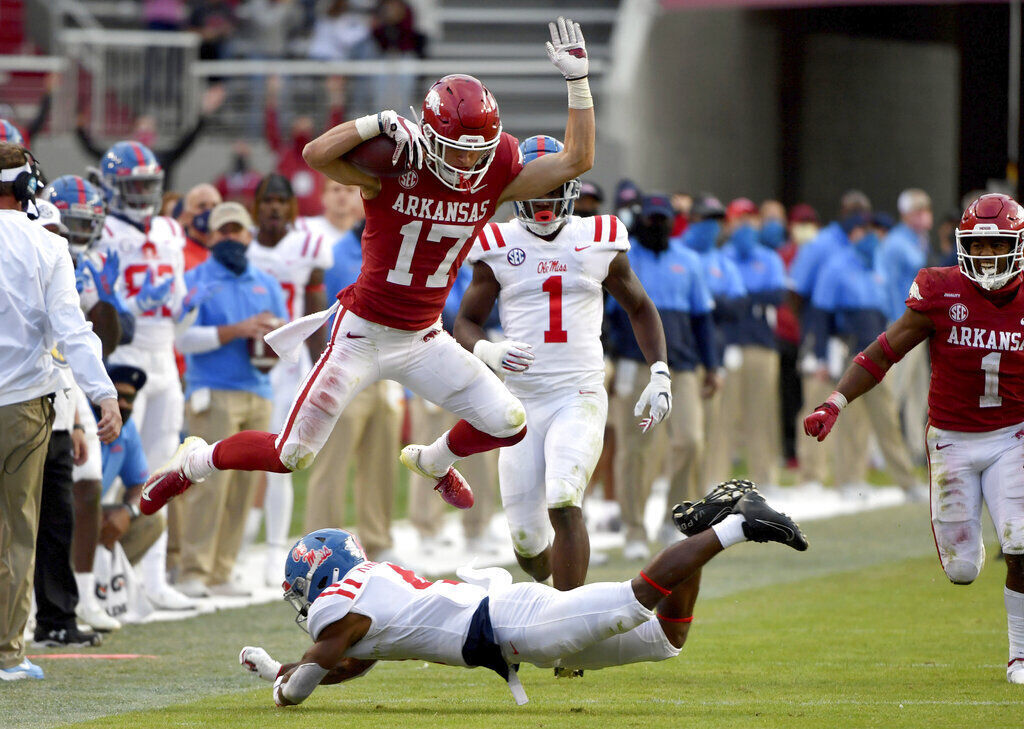 APTOPIX Mississippi Arkansas Football